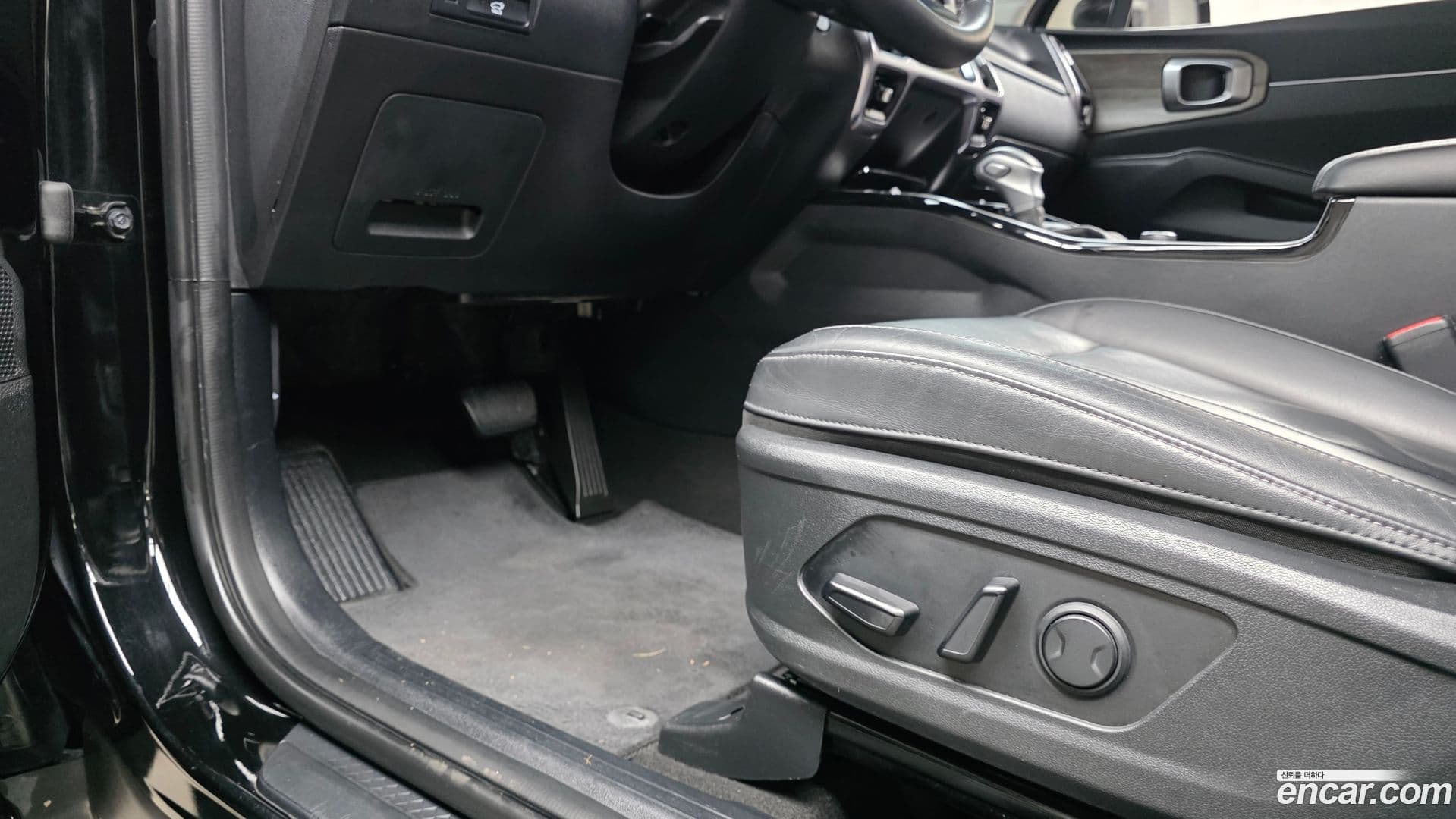 Main__Slider__Photo:Sorento Kia 2022.6-16