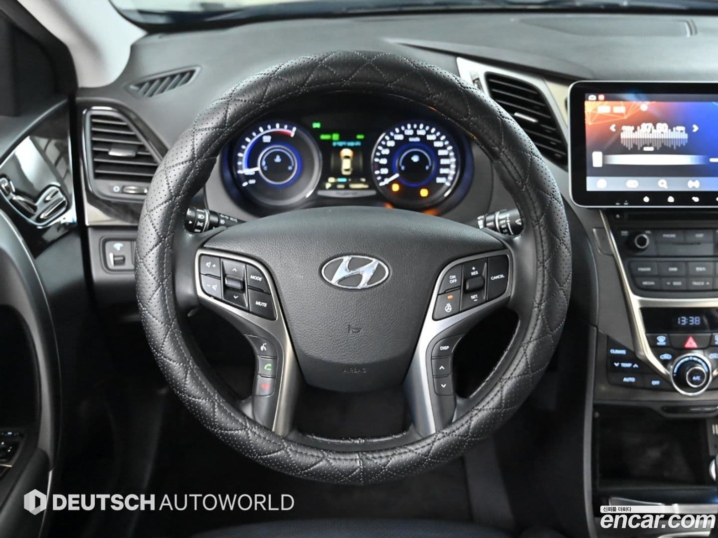 Main__Slider__Photo:Grandeur Hyundai 2014.7-12