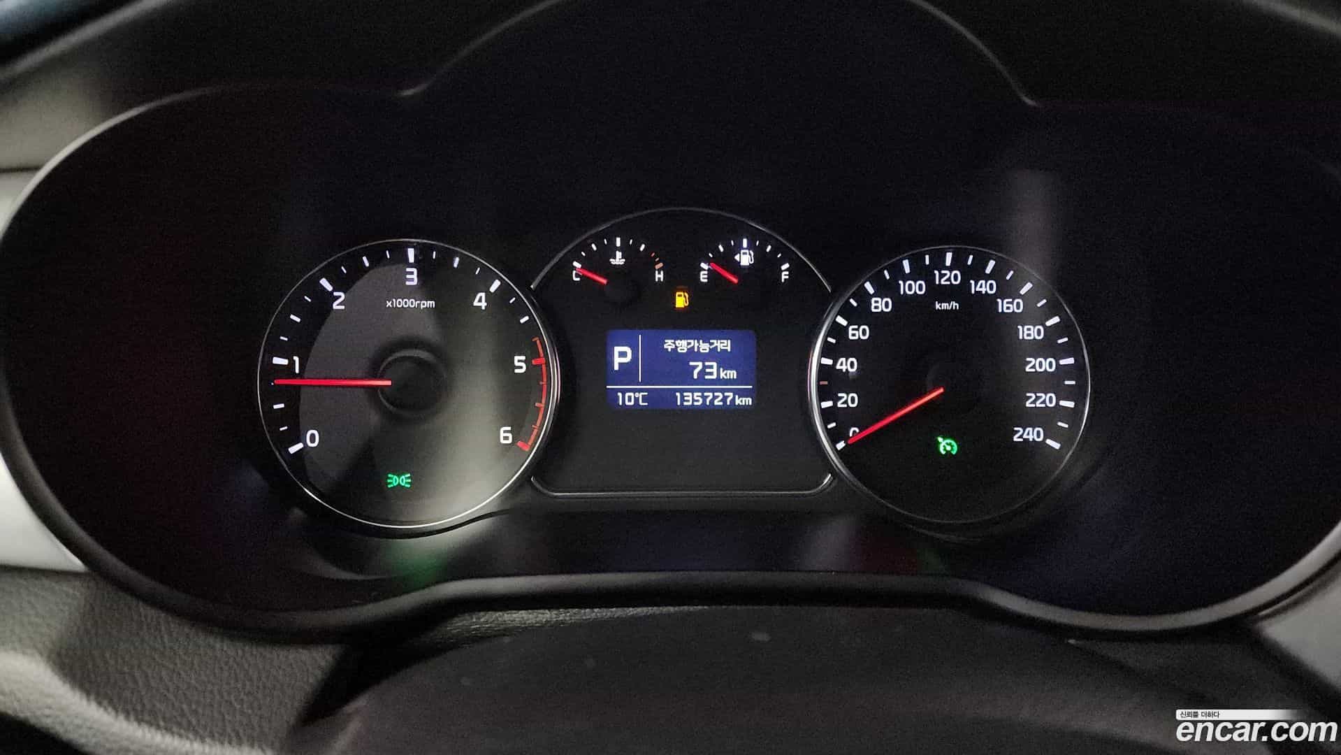 Carens Kia 2013.4-INNER-008