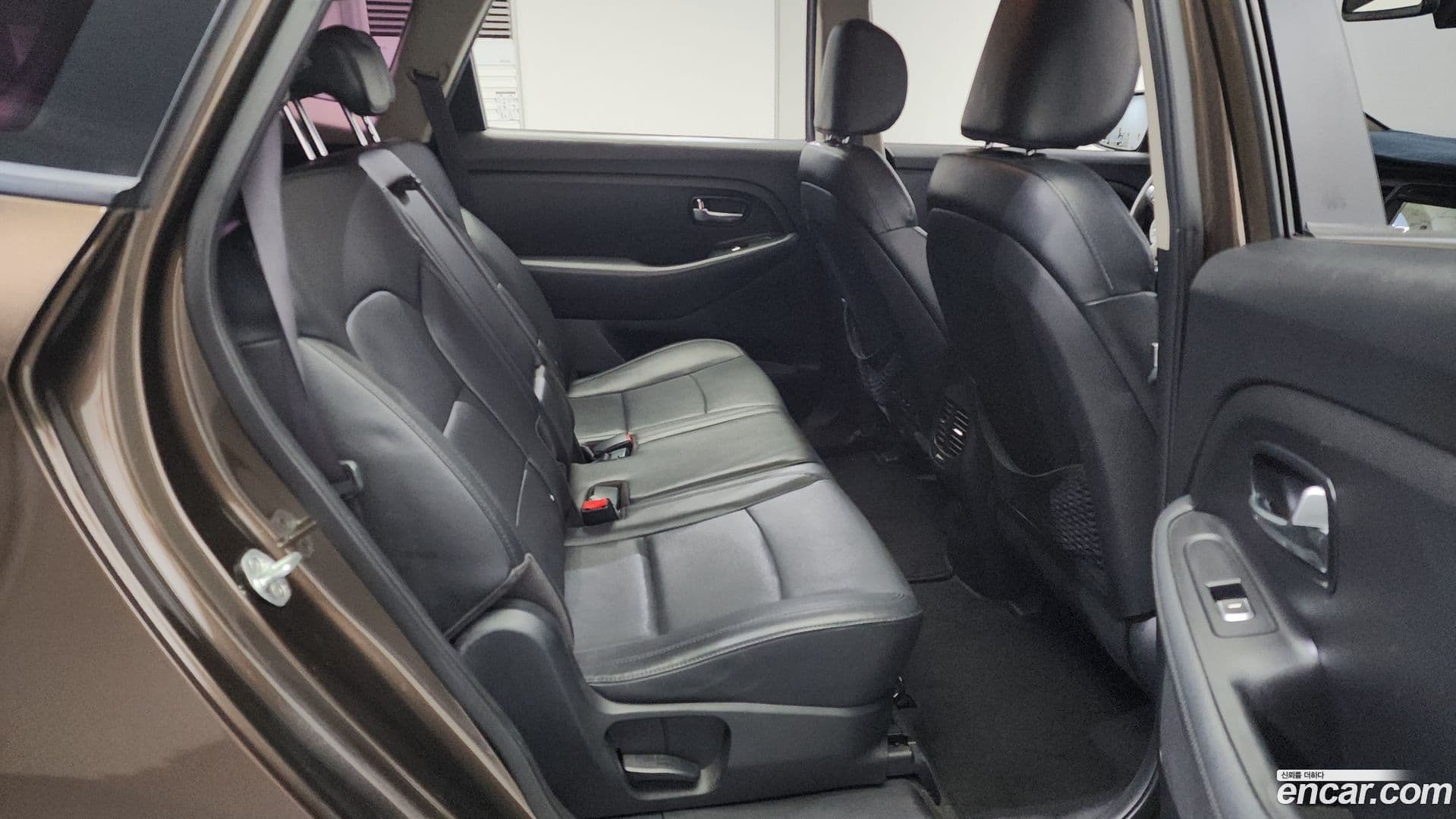 Main__Slider__Photo:Carens Kia 2013.4-10