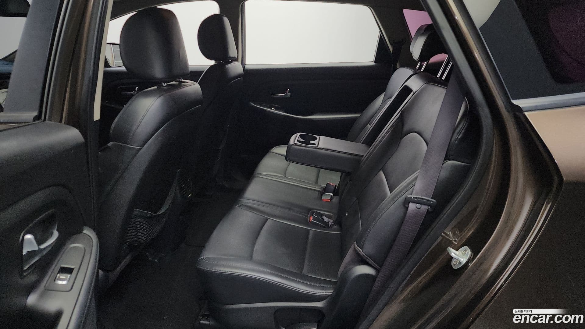 Main__Slider__Photo:Carens Kia 2013.4-11