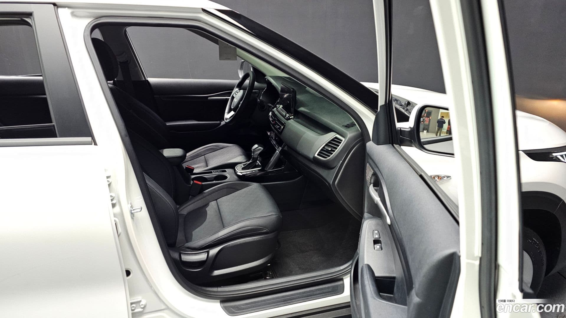 Main__Slider__Photo:Seltos Kia 2022.2-10