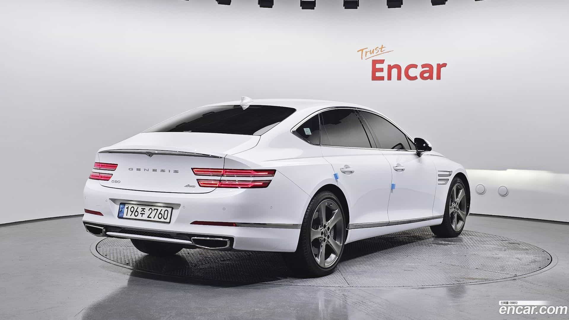 G80 Genesis 2022.10-OUTER-002