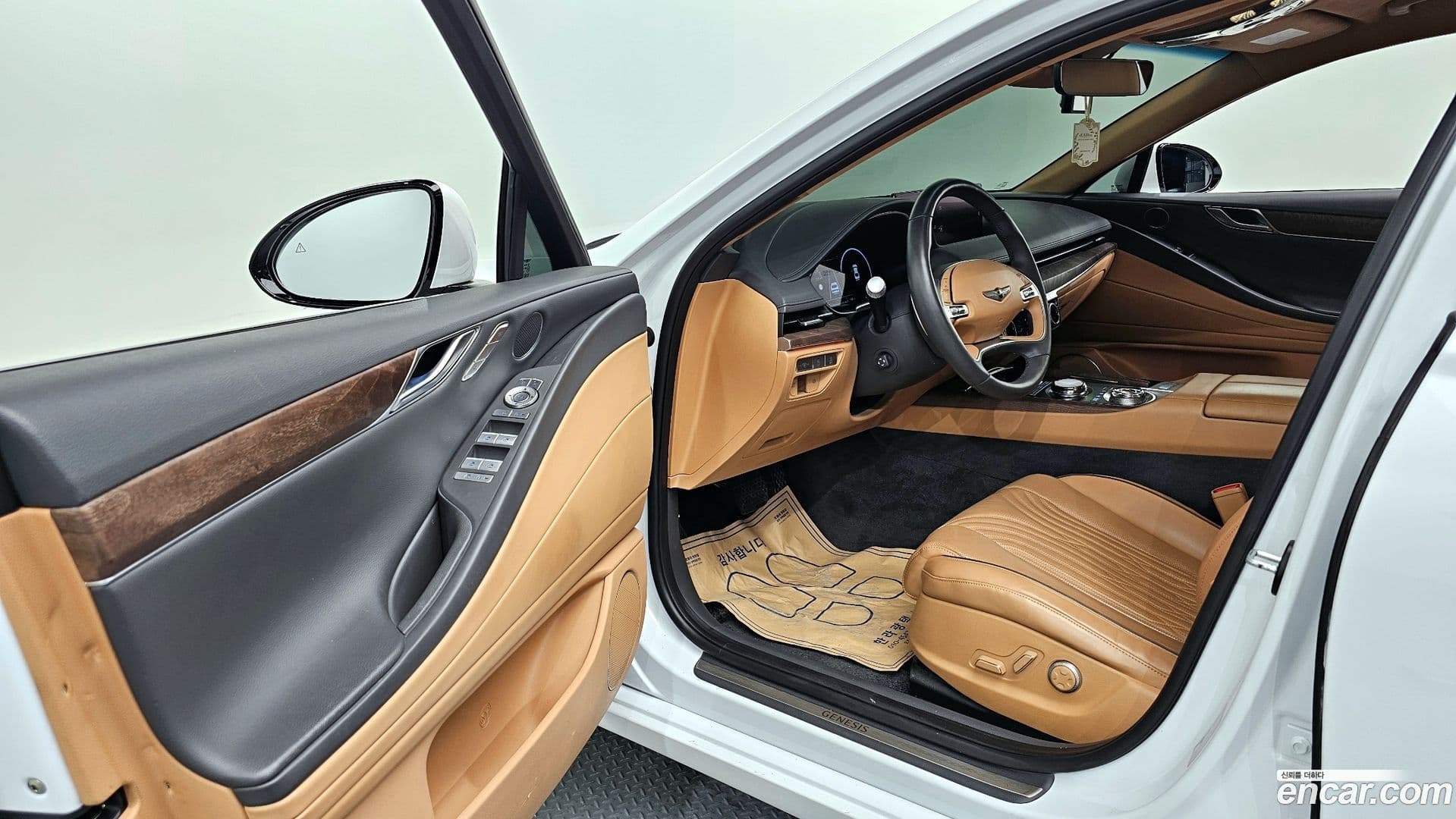 Main__Slider__Photo:G80 Genesis 2022.10-9