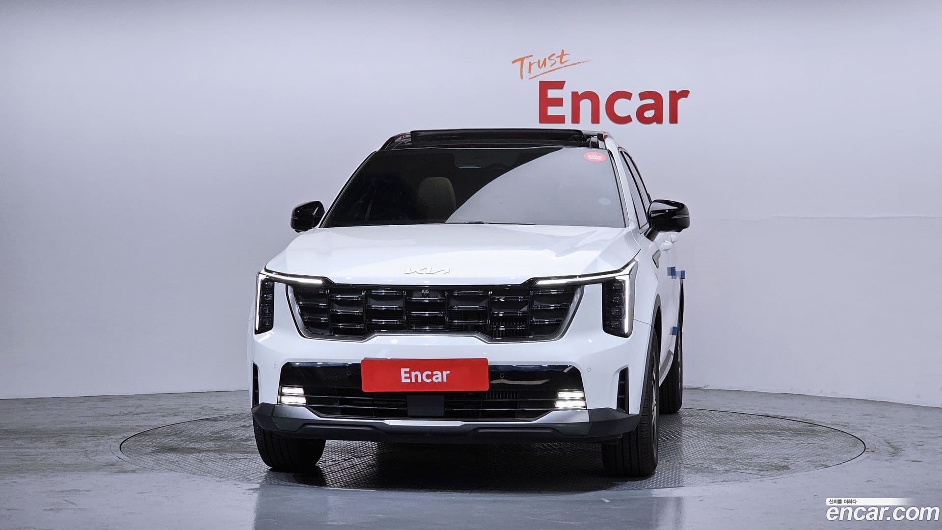 Main__Slider__Photo:Sorento Kia 2024.0-2