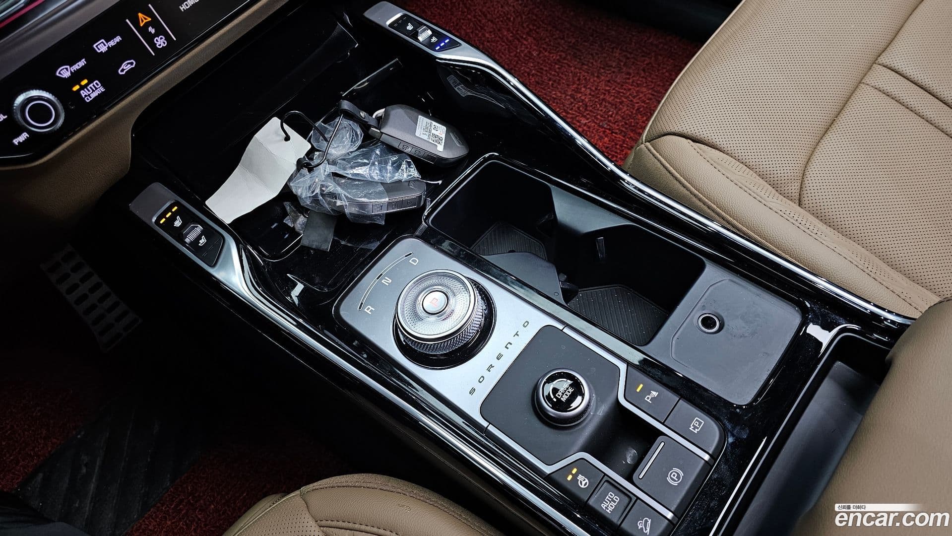 Main__Slider__Photo:Sorento Kia 2024.0-8