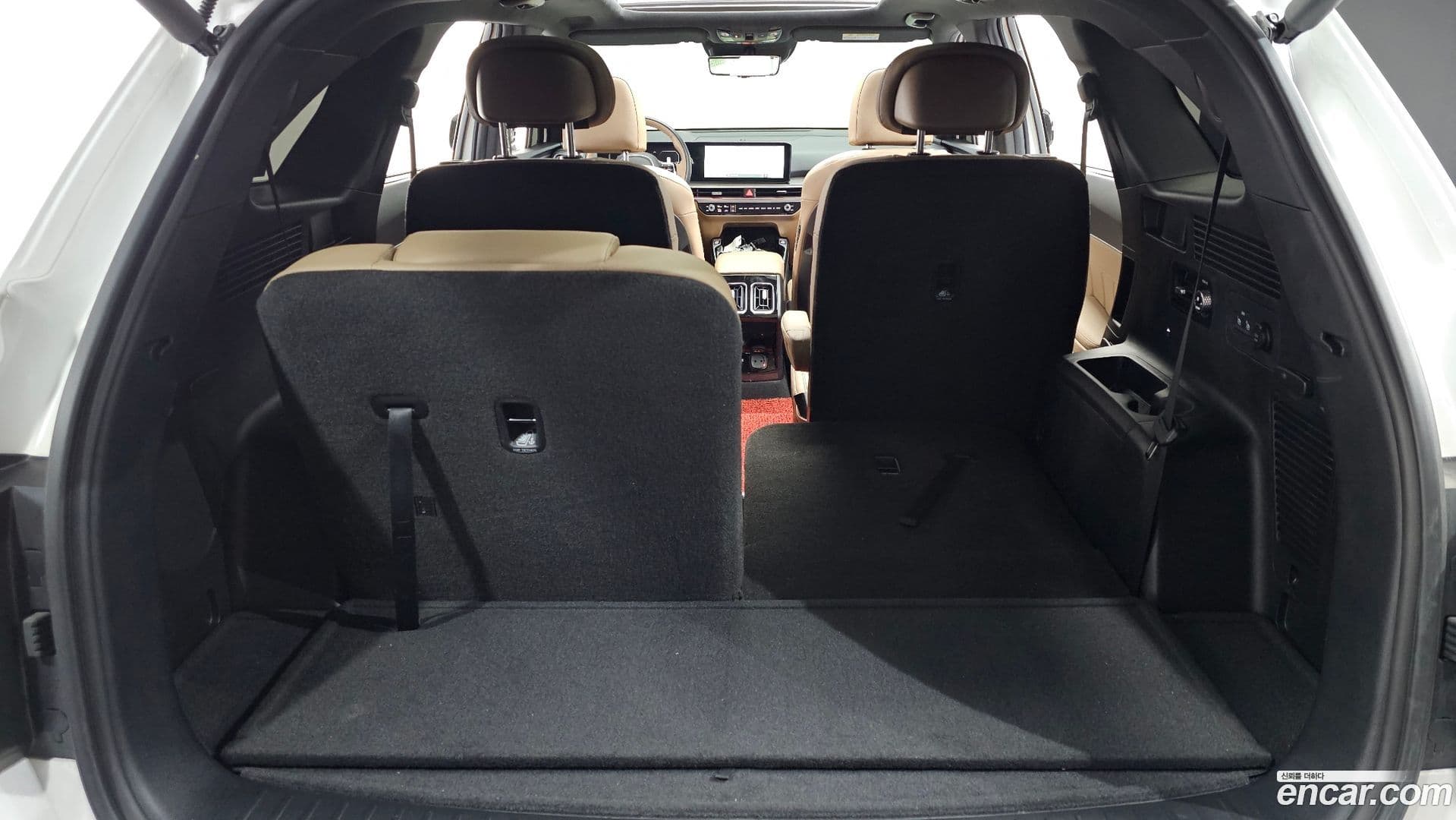 Main__Slider__Photo:Sorento Kia 2024.0-17