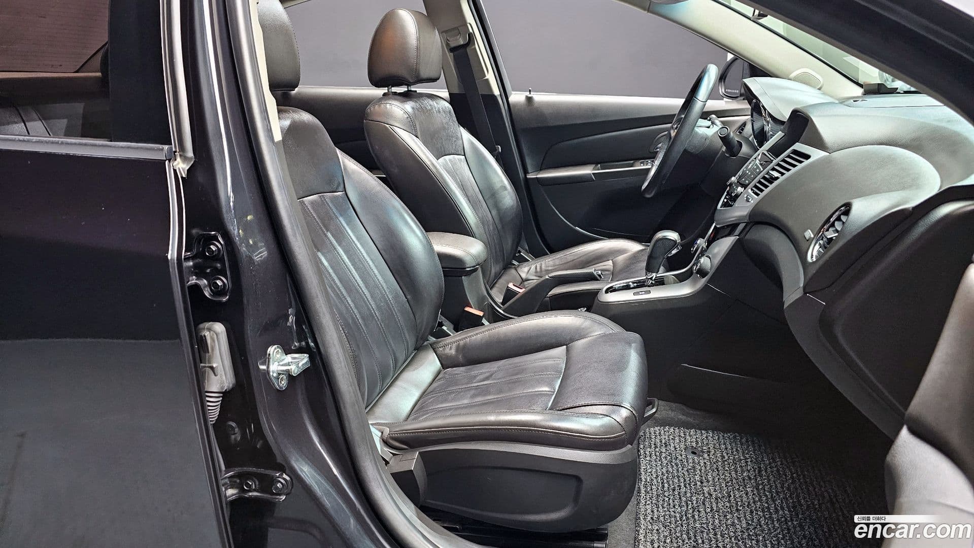 Main__Slider__Photo:Cruze ChevroletGMDaewoo 2012.5-9