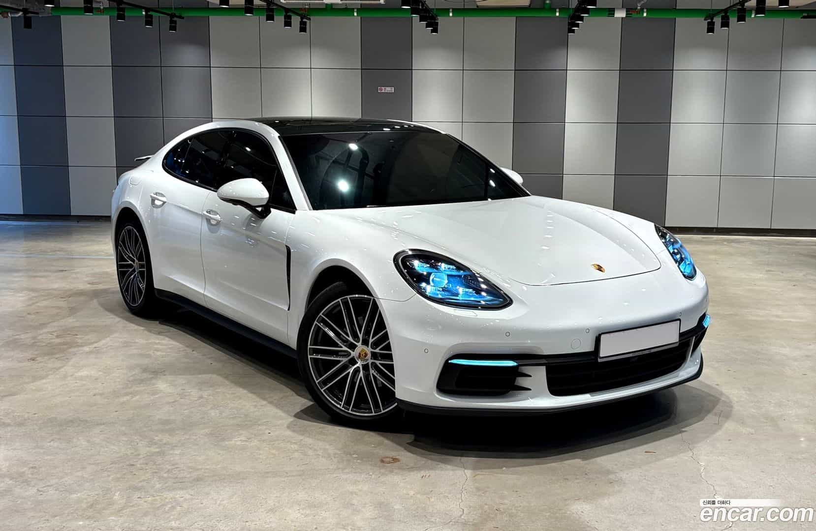 Panamera Porsche 2020.3-OUTER-004