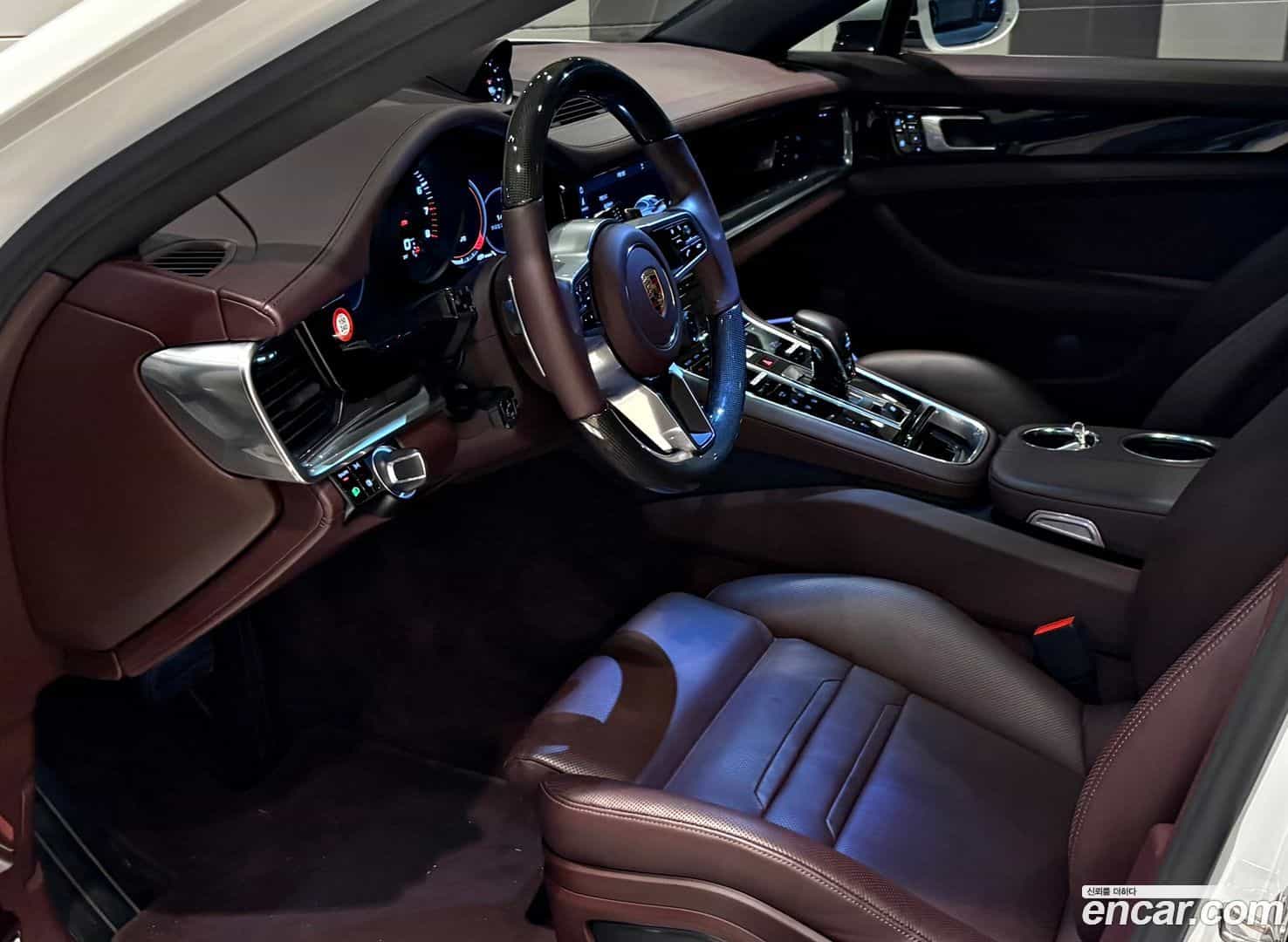 Panamera Porsche 2020.3-OPTION-016