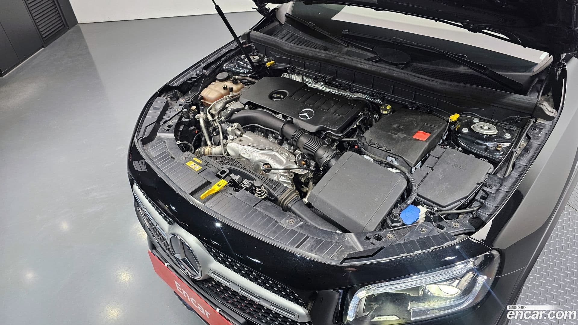 Main__Slider__Photo:GLB-Class Mercedes-Benz 2020.9-5