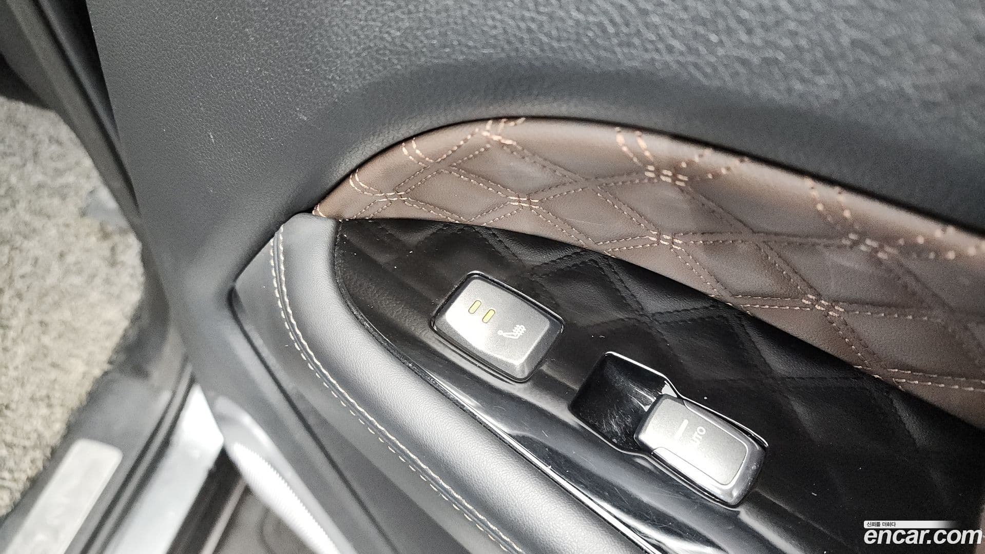 Main__Slider__Photo:Rexton KG_Mobility_Ssangyong 2021.11-18