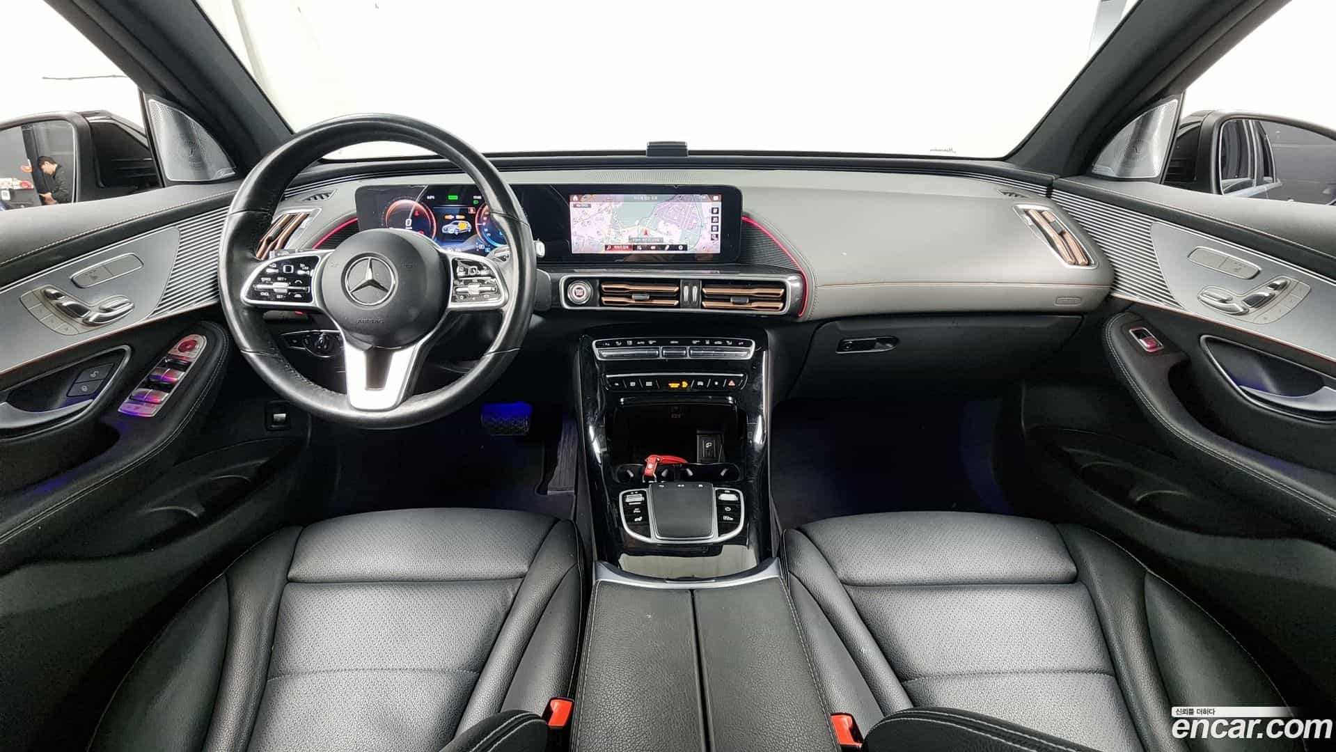 EQC Mercedes-Benz 2021.11-INNER-007