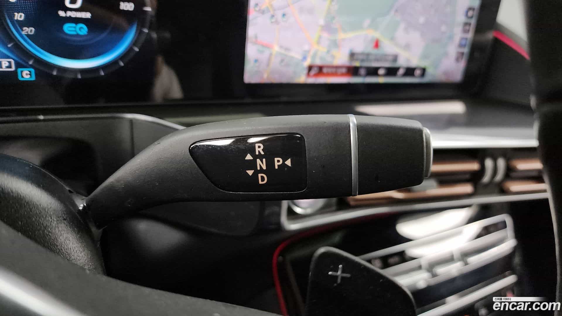 EQC Mercedes-Benz 2021.11-INNER-009