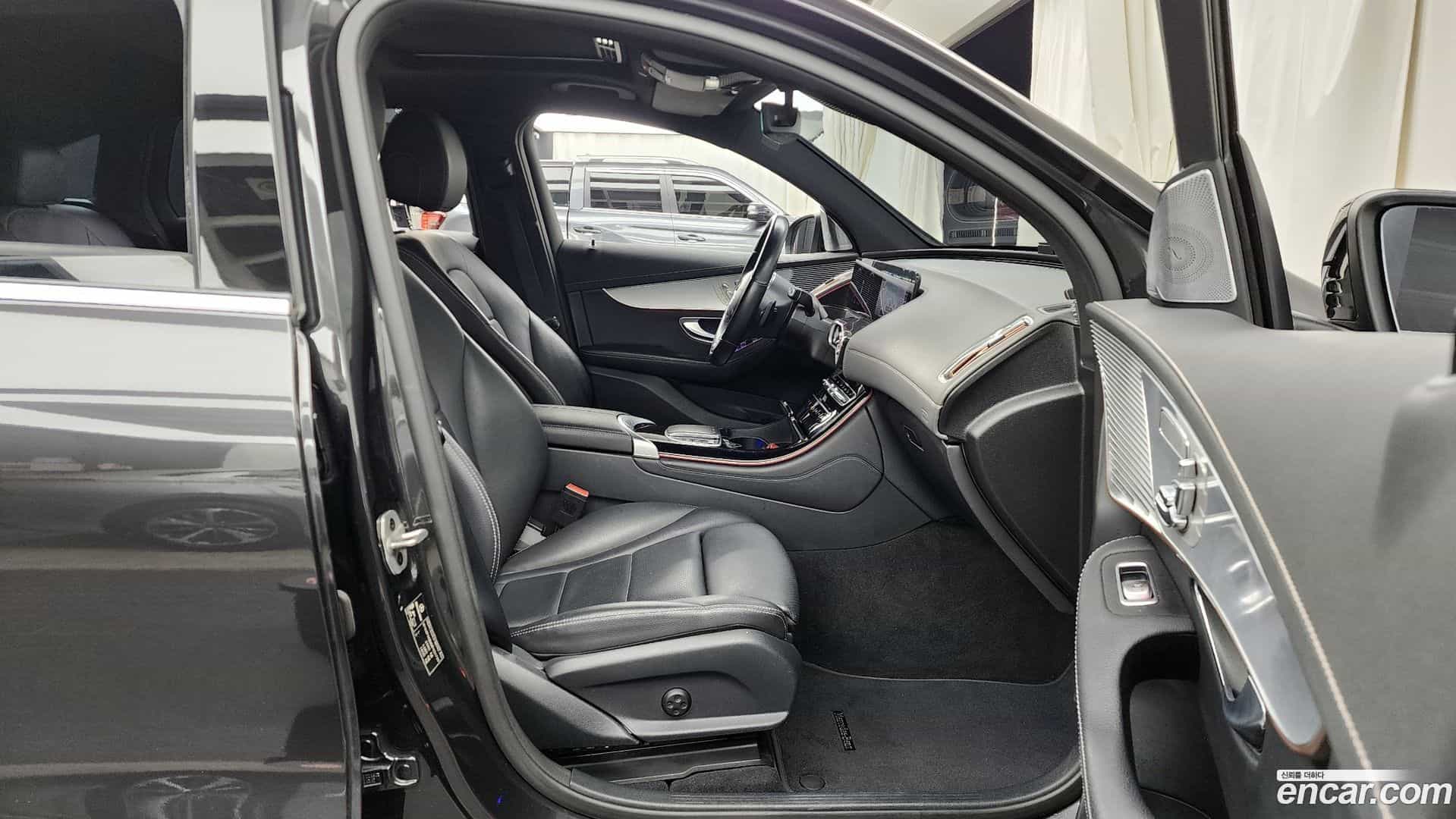 EQC Mercedes-Benz 2021.11-OPTION-015