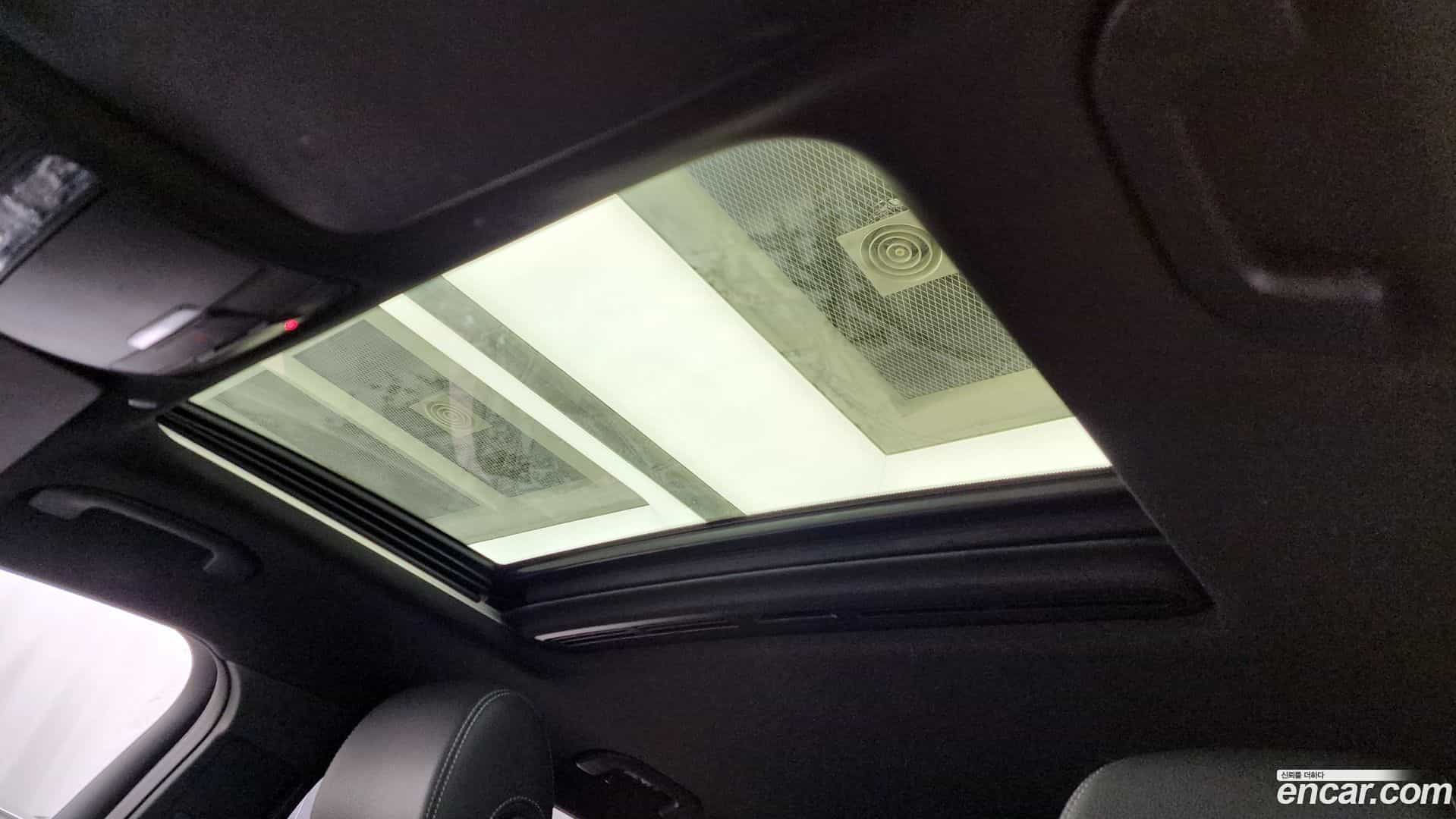 EQC Mercedes-Benz 2021.11-OPTION-022