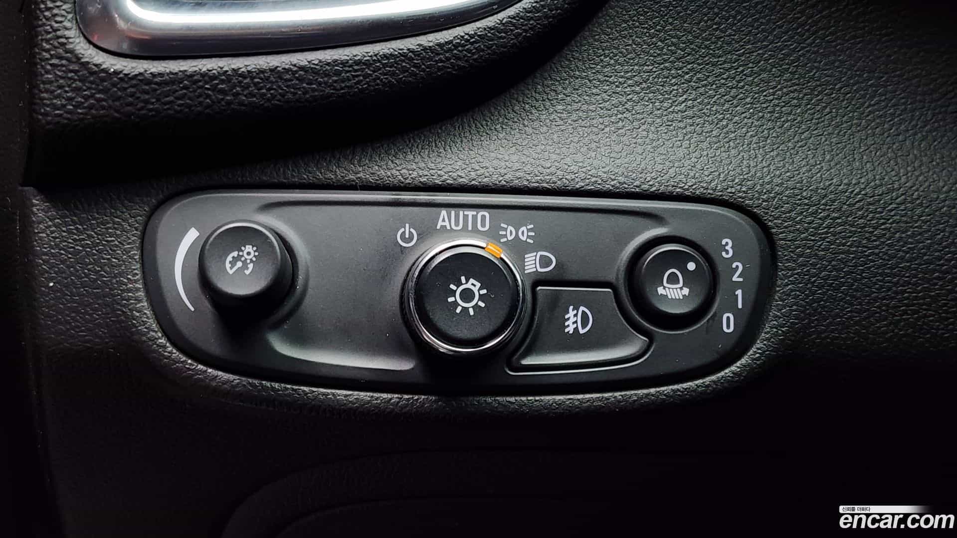 Trax ChevroletGMDaewoo 2018.8-OPTION-023