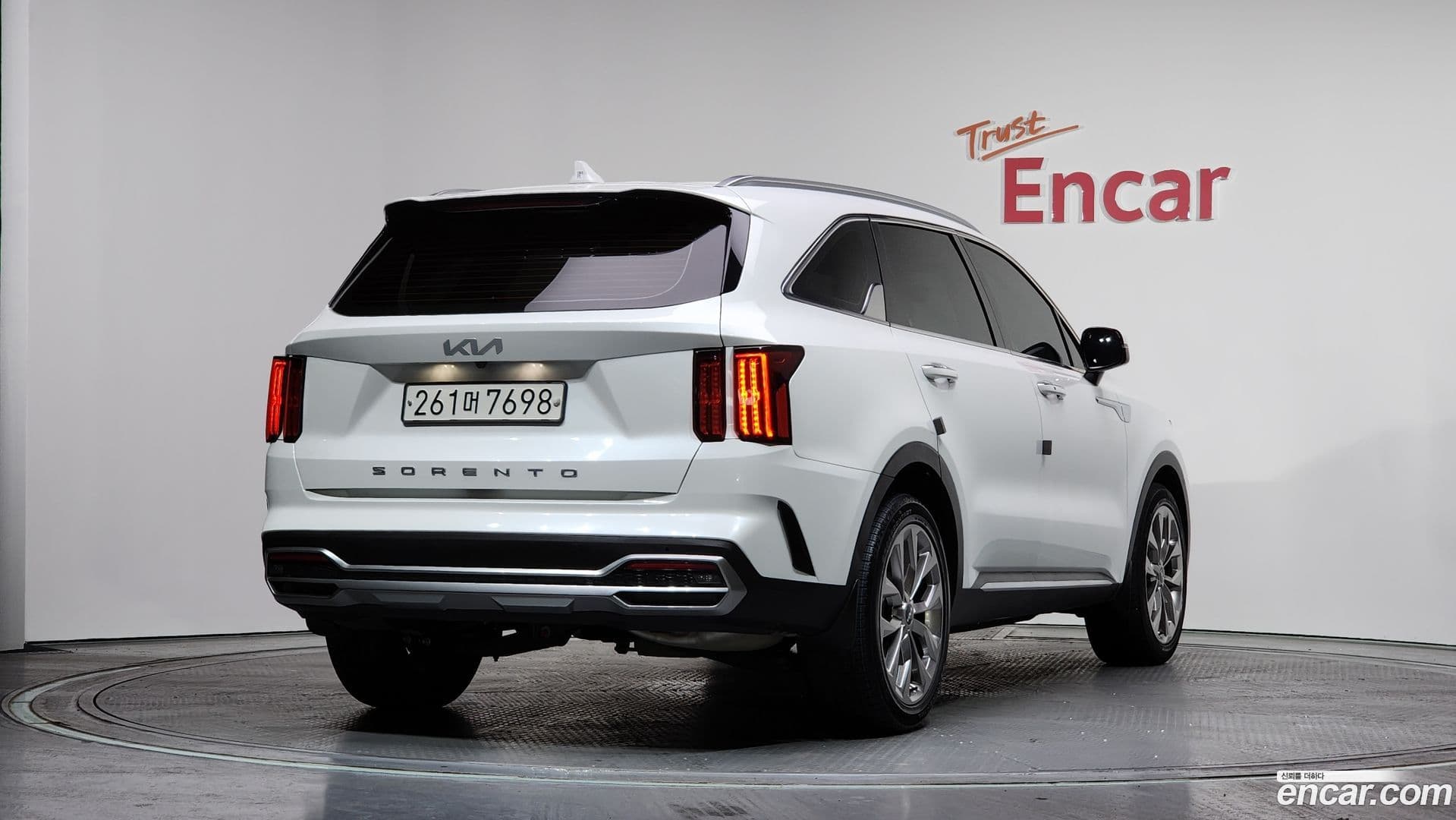 Main__Slider__Photo:Sorento Kia 2022.0-1