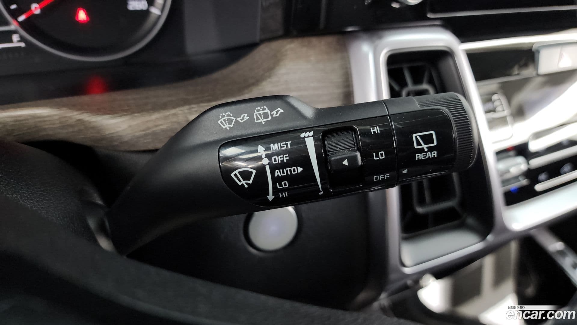 Main__Slider__Photo:Sorento Kia 2022.0-17