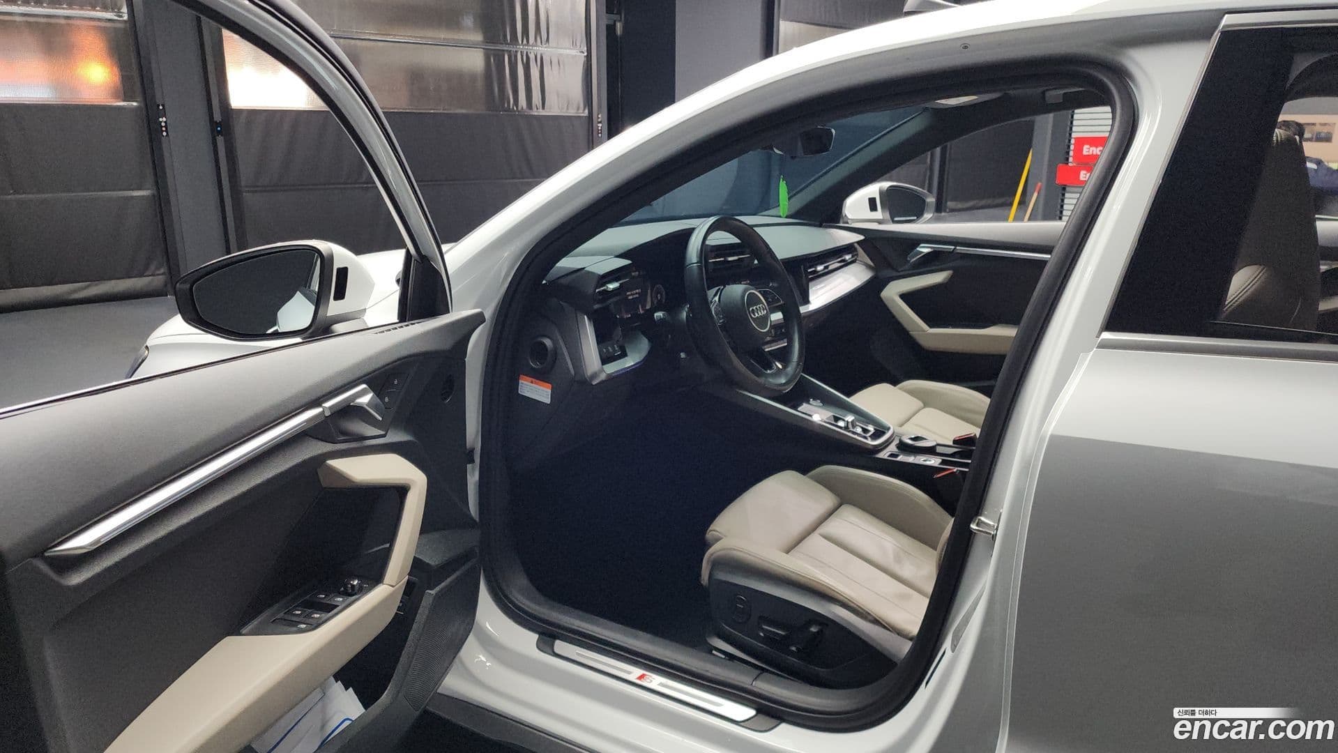 Main__Slider__Photo:A3 Audi 2024.8-9