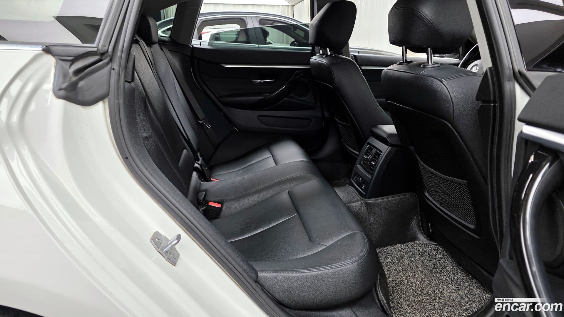 Main__Slider__Photo:4-Series BMW 2018.11-11