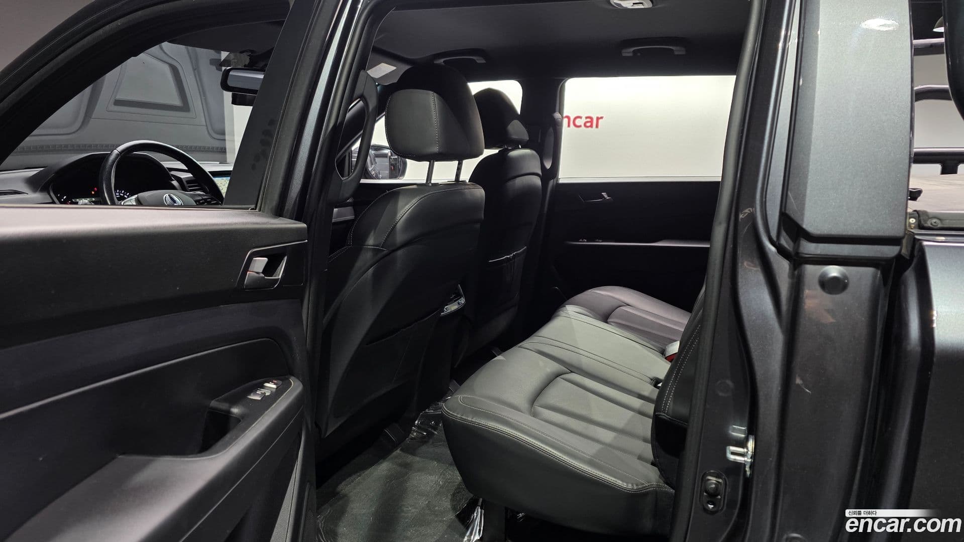 Main__Slider__Photo:Rexton KG_Mobility_Ssangyong 2020.11-11