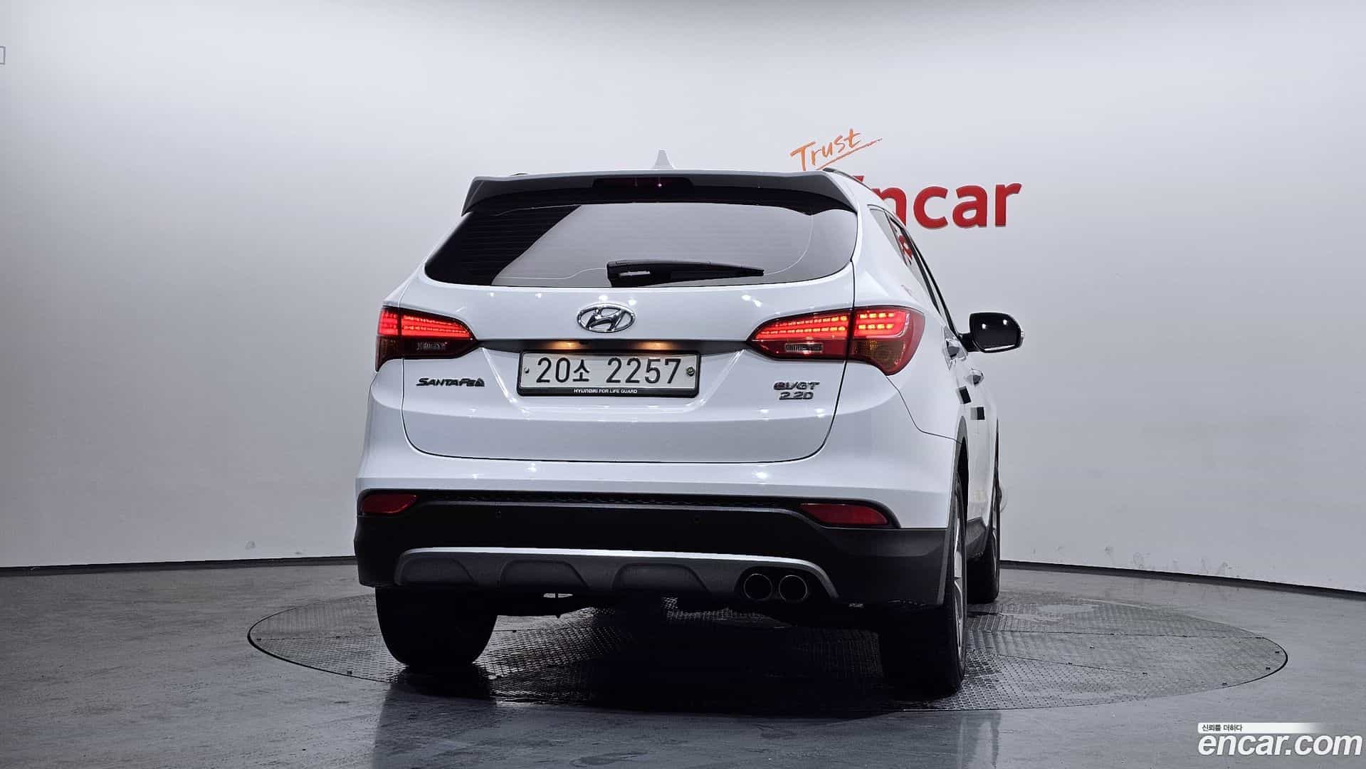 Santafe Hyundai 2015.3-OUTER-004