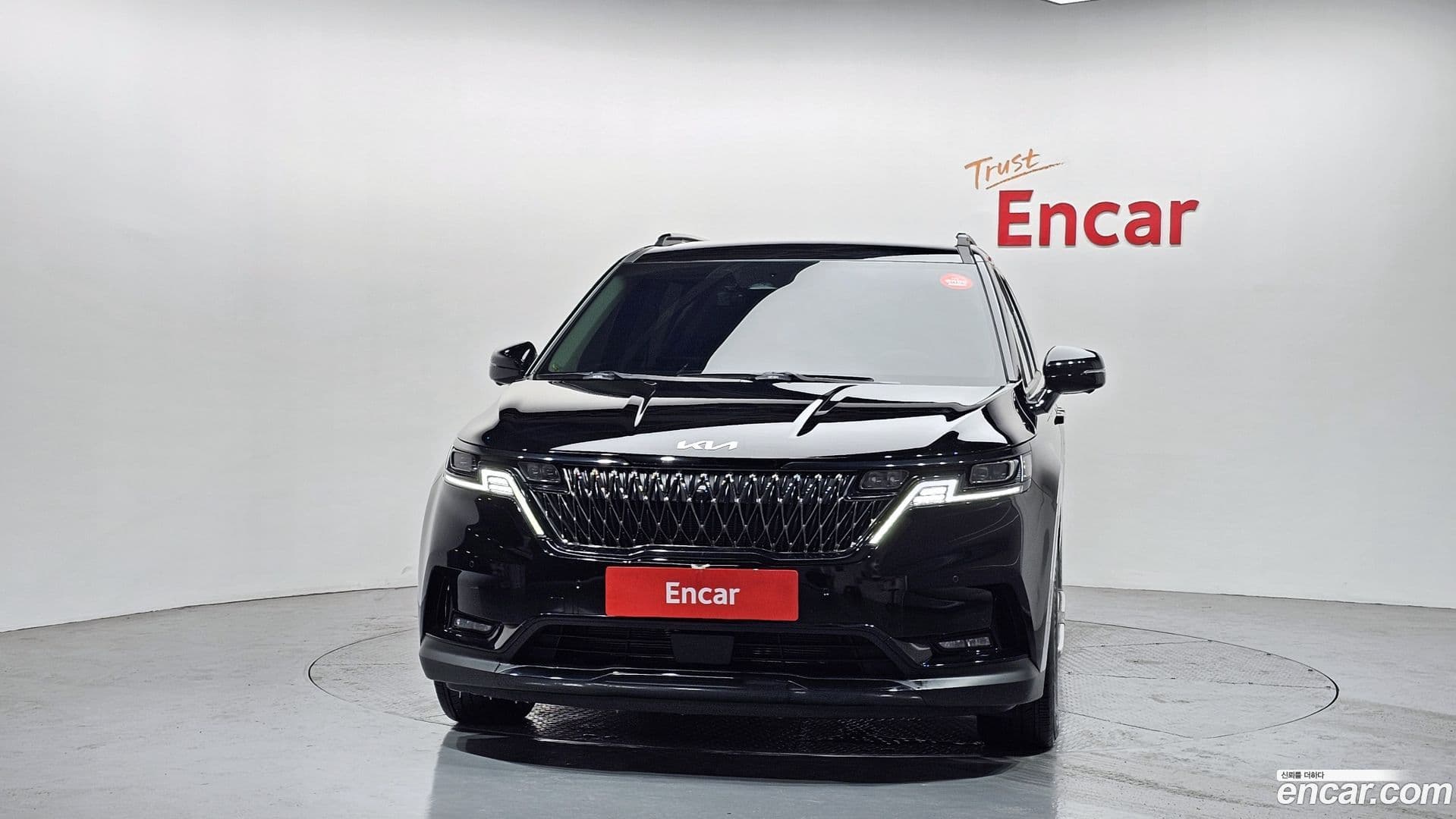 Main__Slider__Photo:Canival Kia 2023.3-2