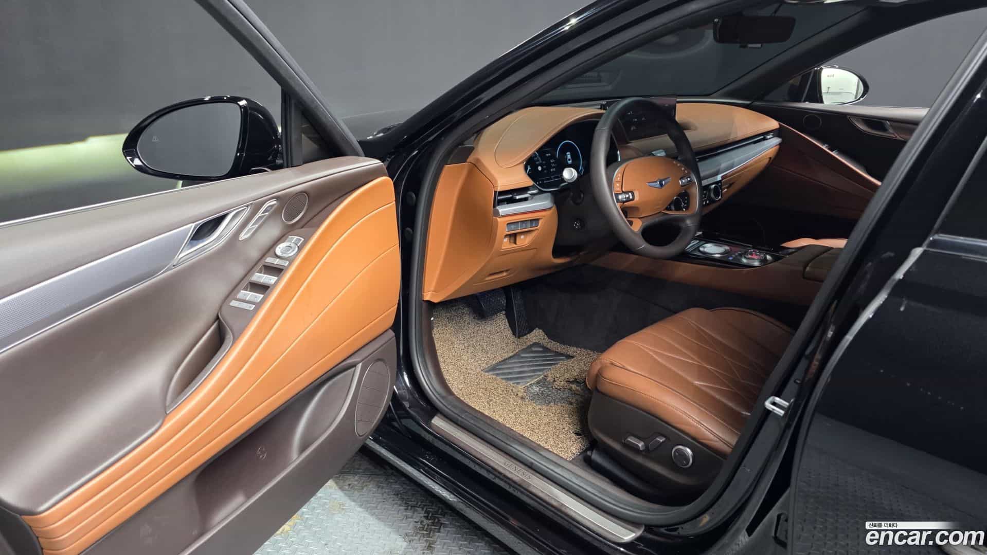 G80 Genesis 2022.0-INNER-010