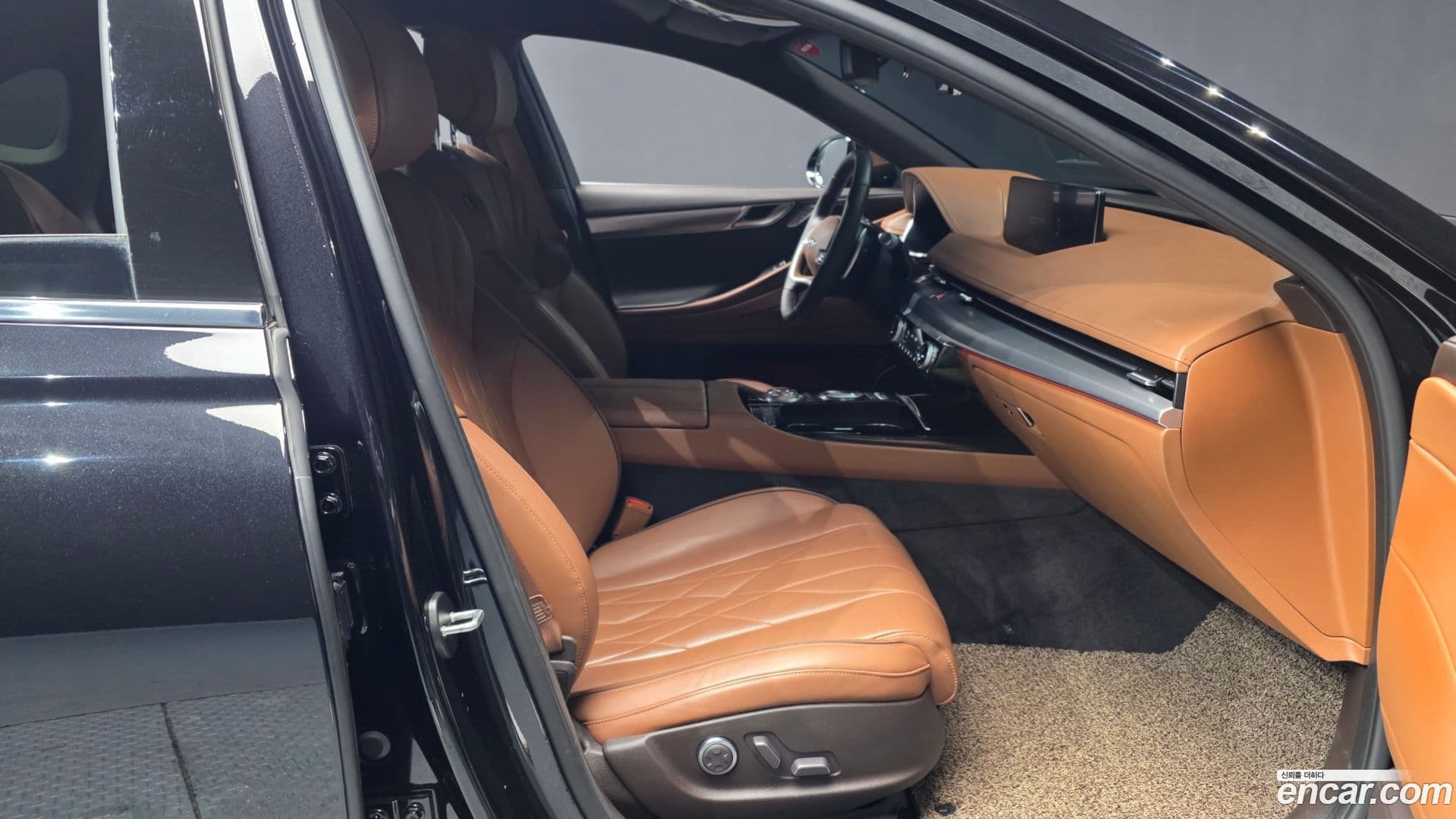 Main__Slider__Photo:G80 Genesis 2022.0-10