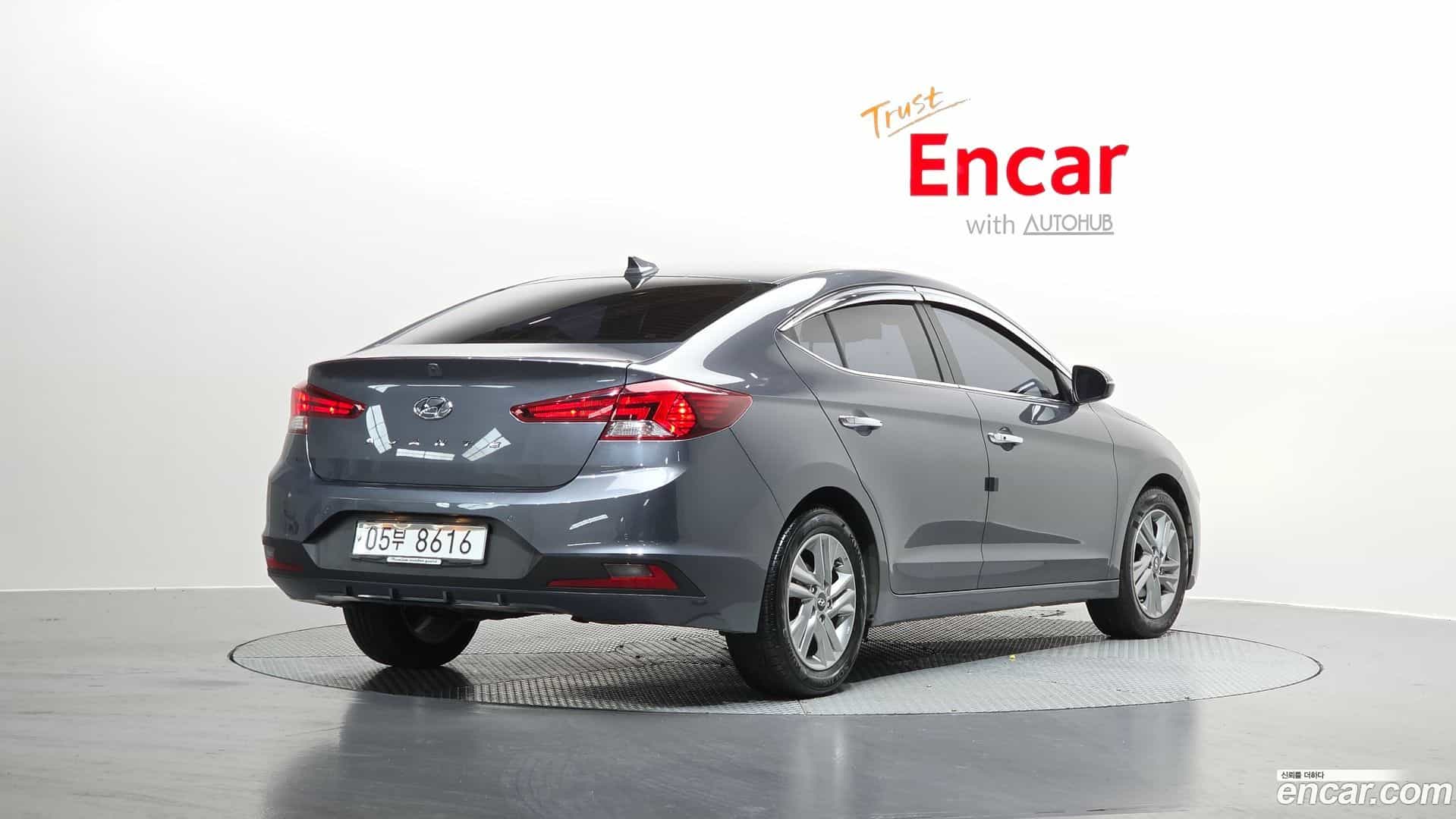 AVANTE Hyundai 2019.4-OUTER-002