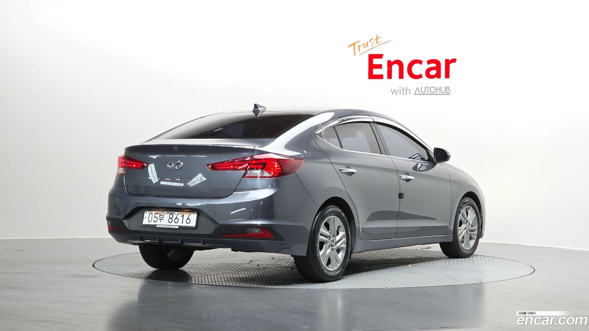 Main__Slider__Photo:AVANTE Hyundai 2019.4-1