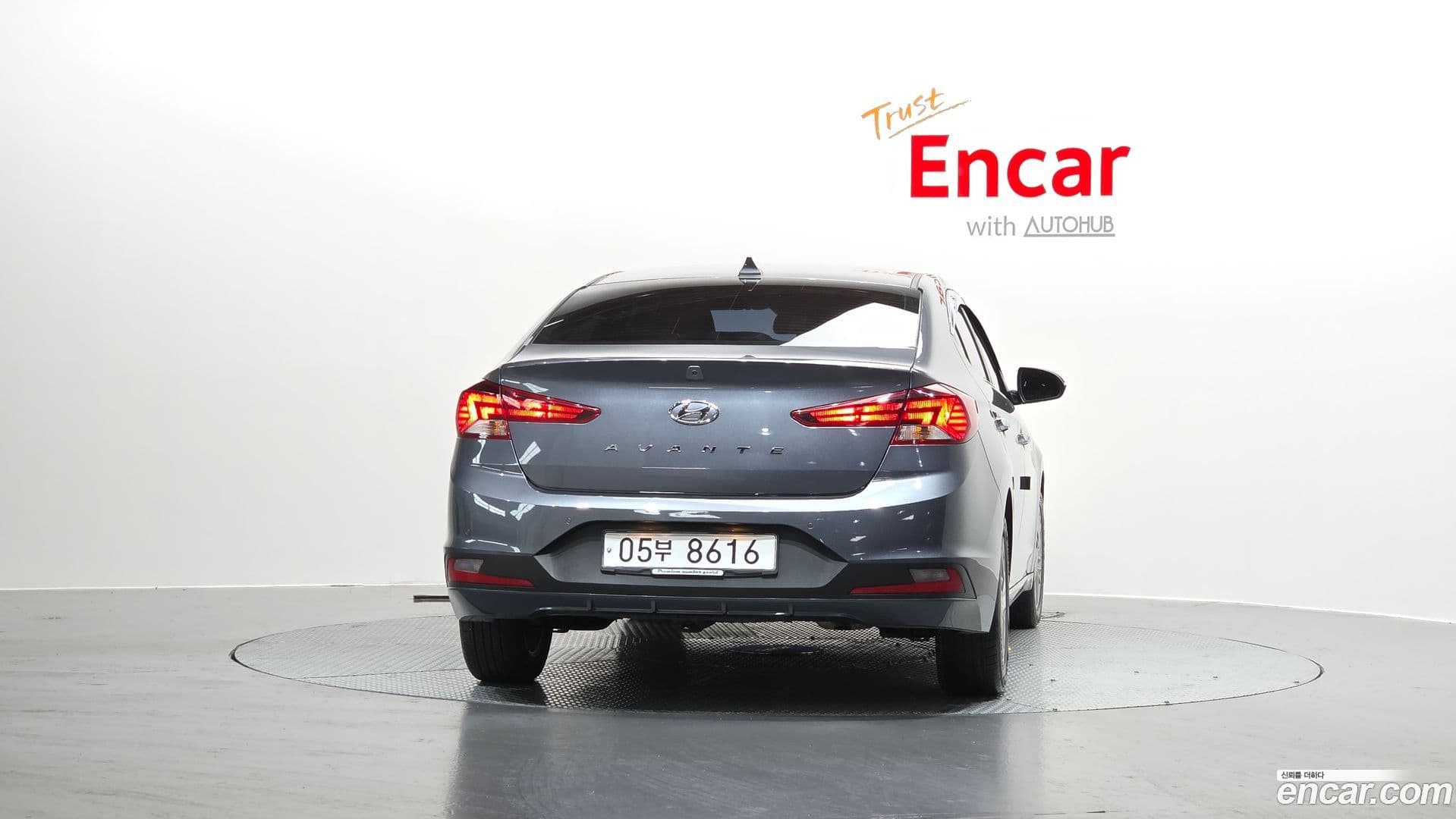 Main__Slider__Photo:AVANTE Hyundai 2019.4-3