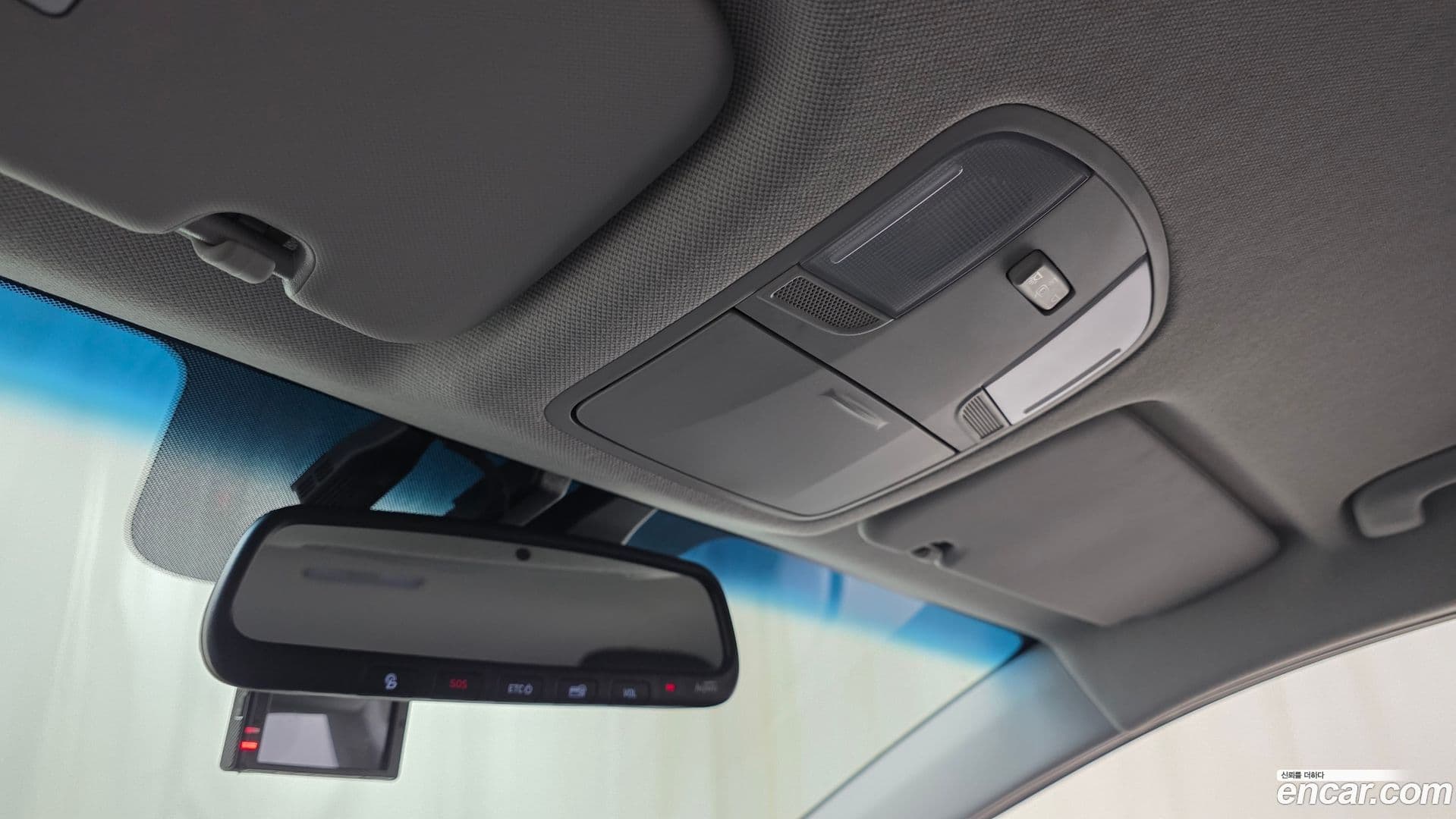 Main__Slider__Photo:AVANTE Hyundai 2019.4-15