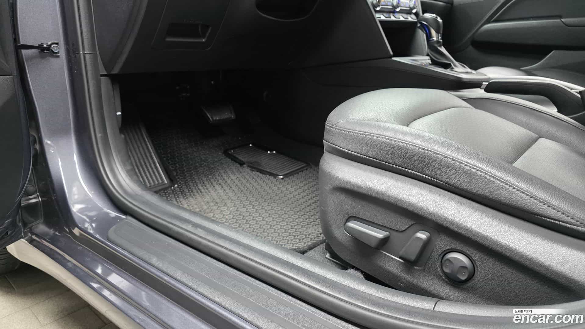 AVANTE Hyundai 2019.4-OPTION-022