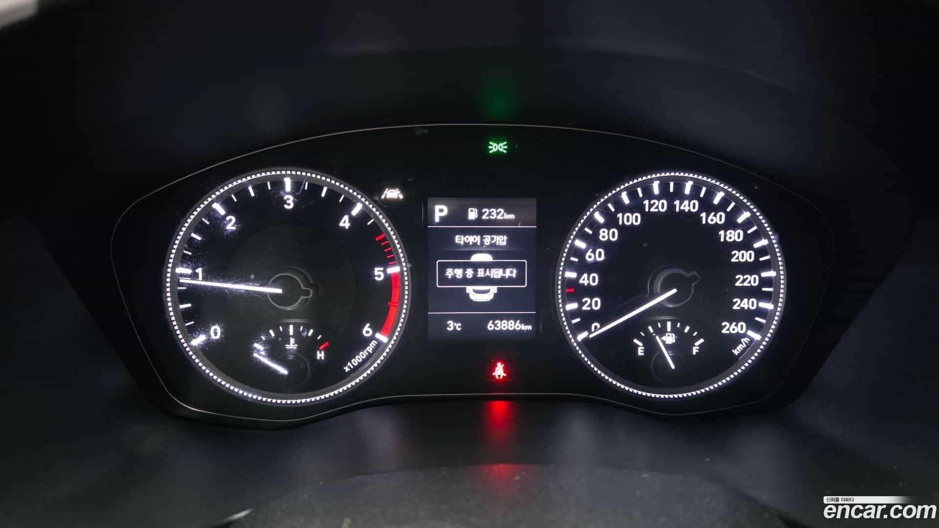 Santafe Hyundai 2018.2-INNER-008