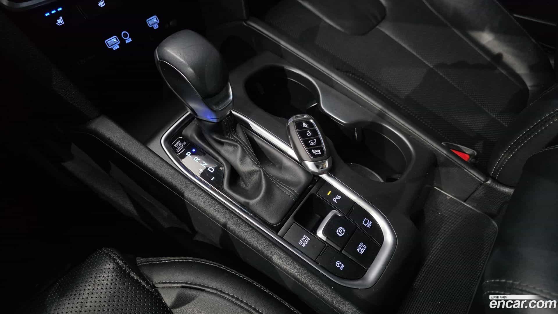 Santafe Hyundai 2018.2-INNER-009