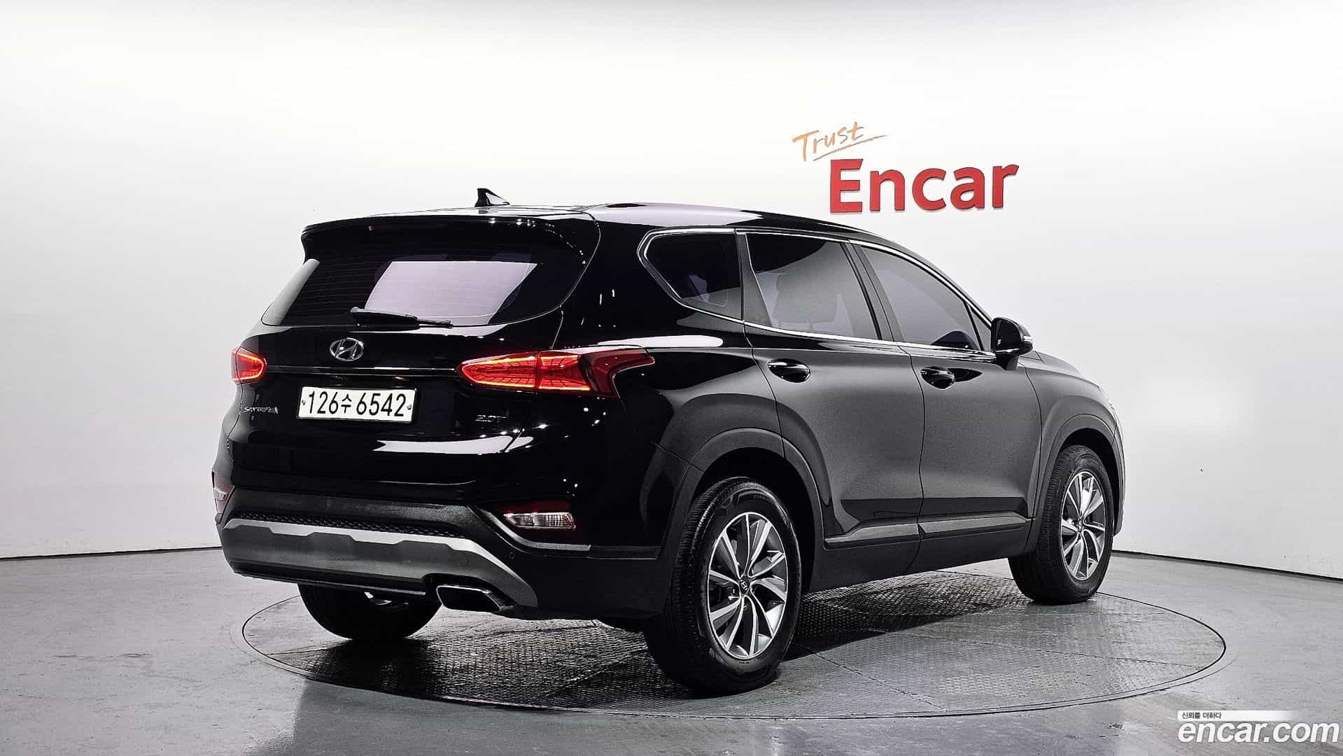 Santafe Hyundai 2019.1-OUTER-002