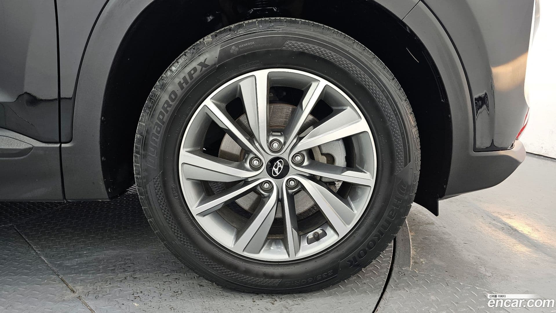 Main__Slider__Photo:Santafe Hyundai 2019.1-4