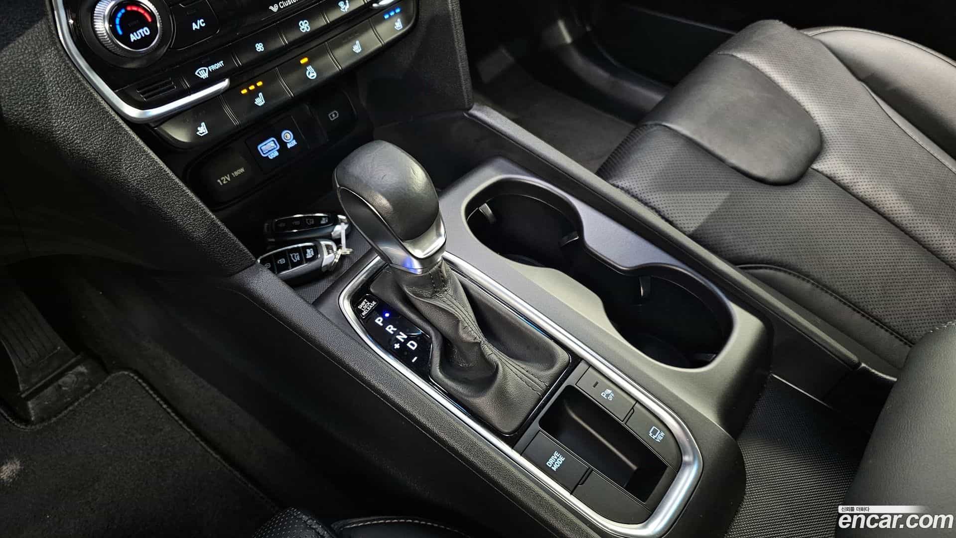 Santafe Hyundai 2019.1-INNER-009