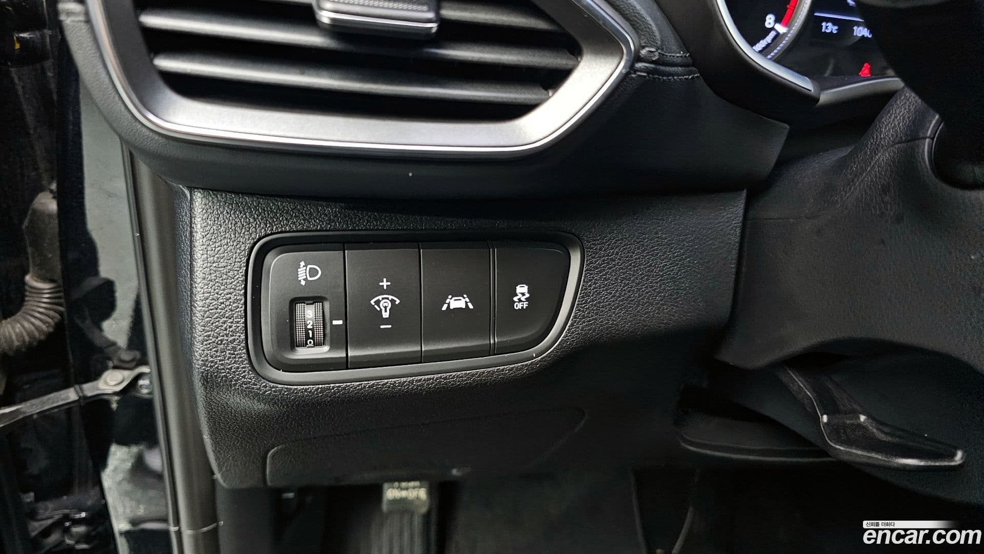 Main__Slider__Photo:Santafe Hyundai 2019.1-13