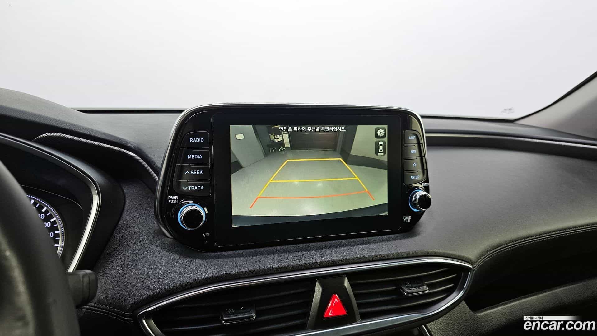 Santafe Hyundai 2019.1-OPTION-021