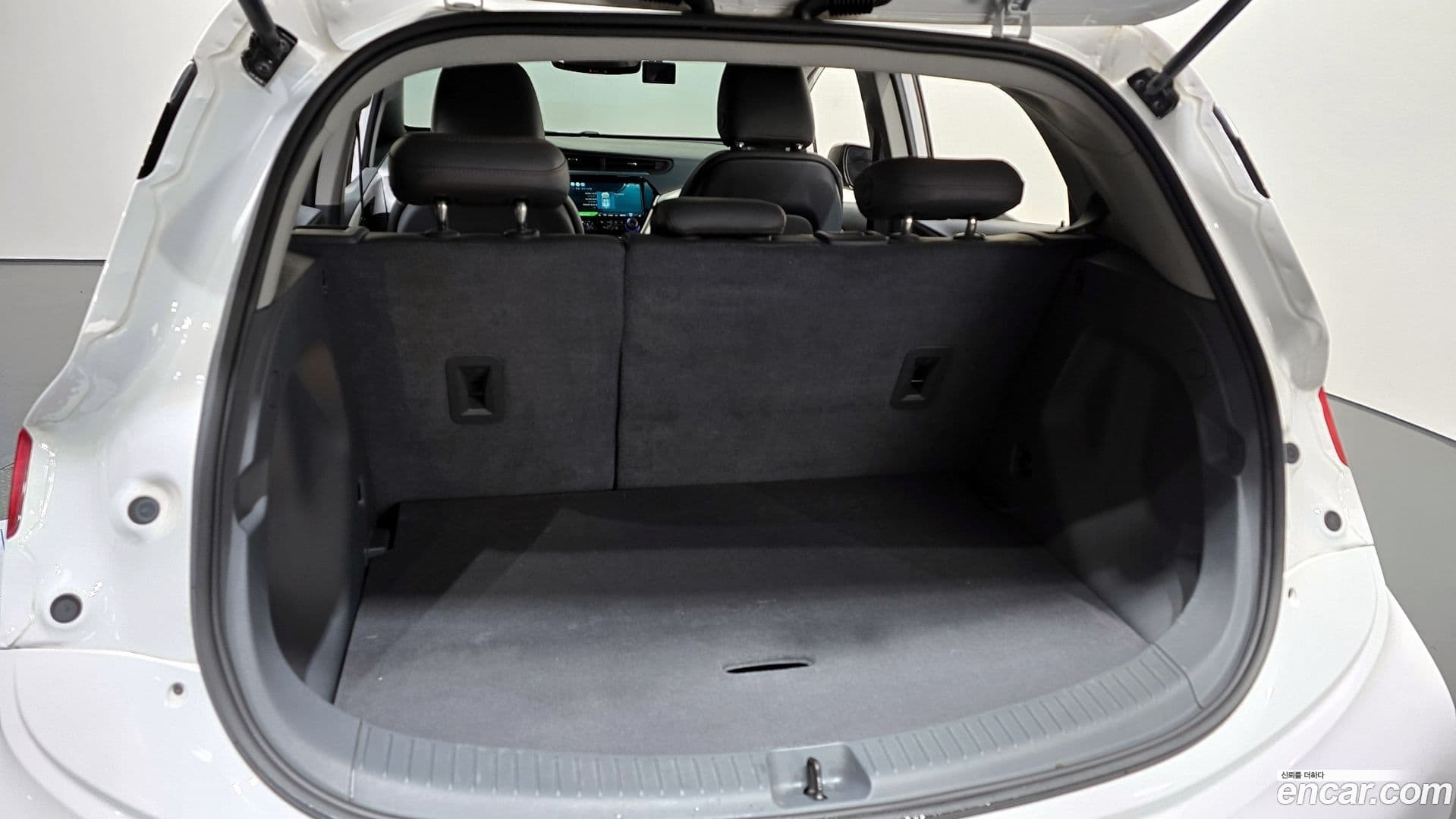 Main__Slider__Photo:Bolt EV ChevroletGMDaewoo 2019.11-19