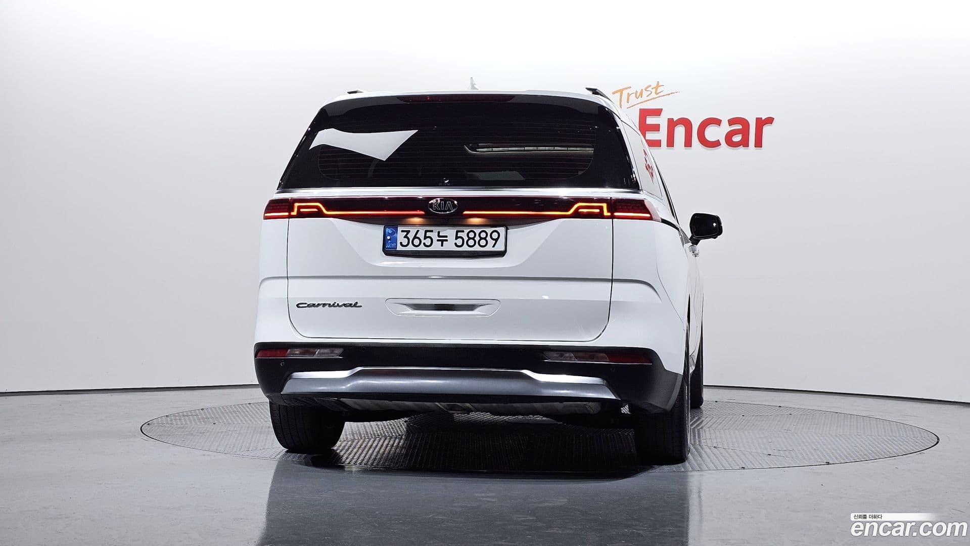 Main__Slider__Photo:Canival Kia 2020.11-3