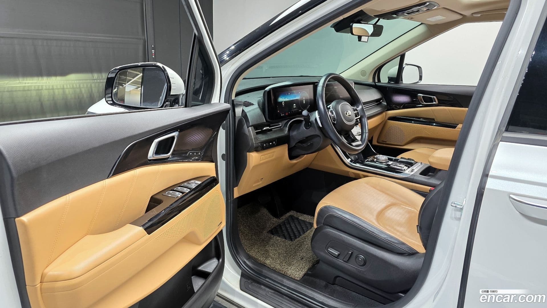 Main__Slider__Photo:Canival Kia 2020.11-10