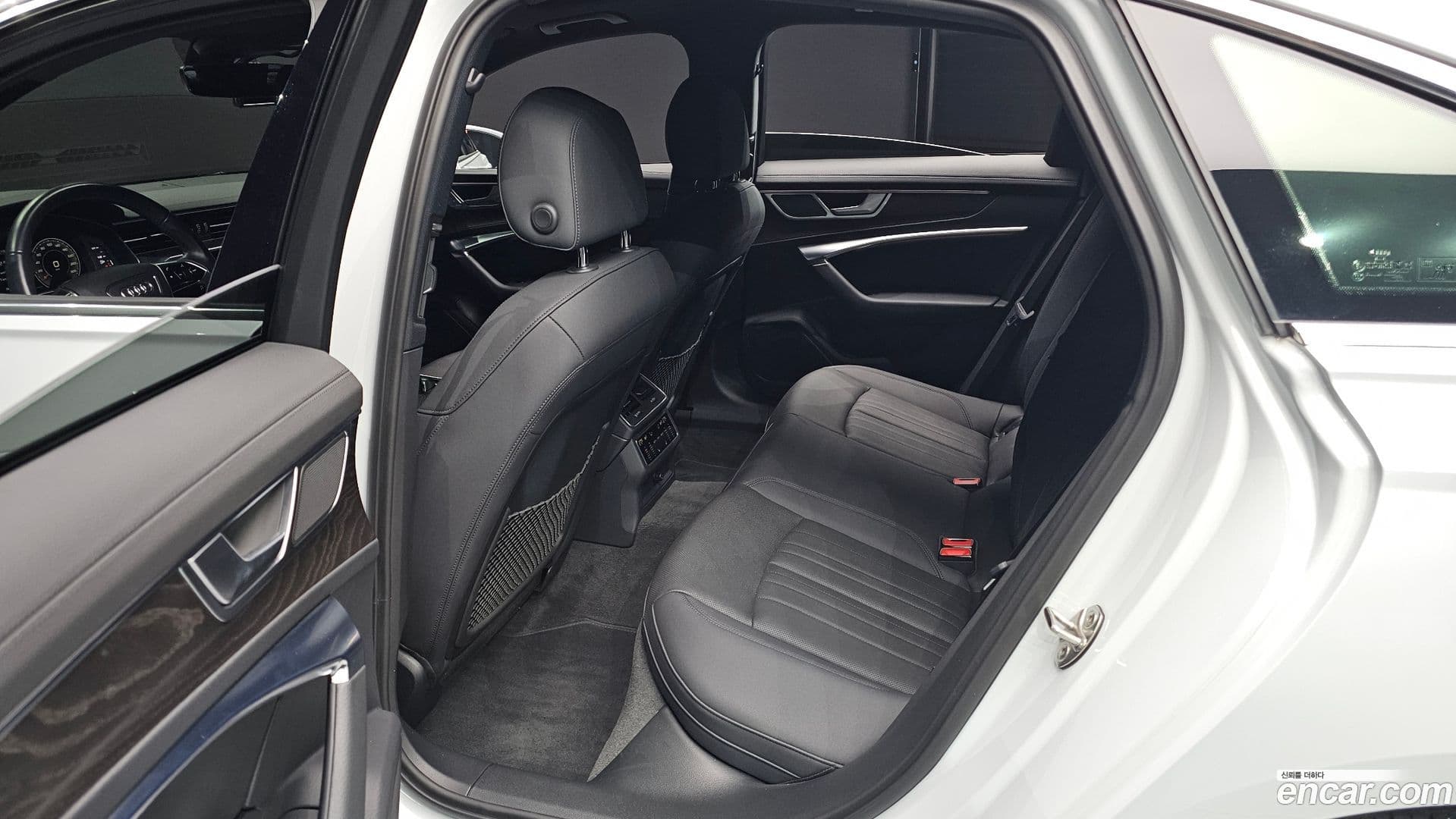 Main__Slider__Photo:A6 Audi 2021.6-11