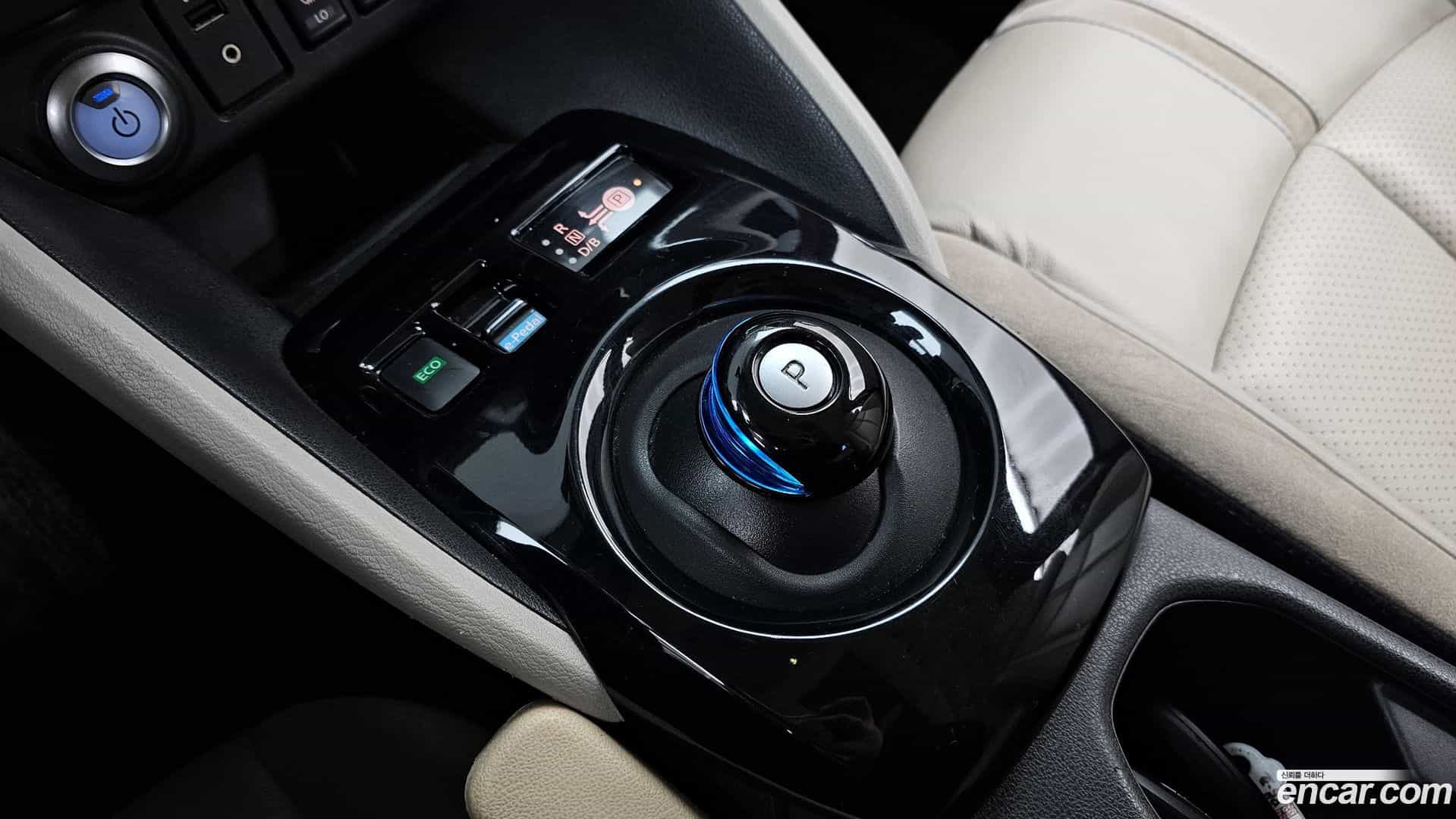 Leaf Nissan 2019.2-INNER-009