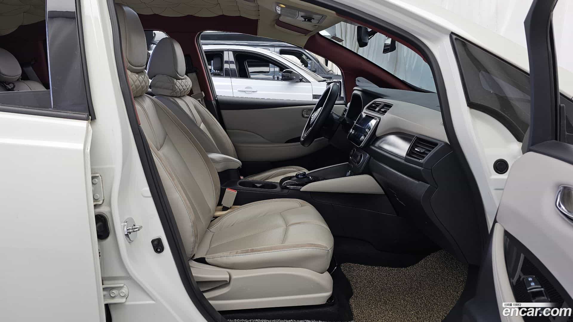 Leaf Nissan 2019.2-OPTION-015