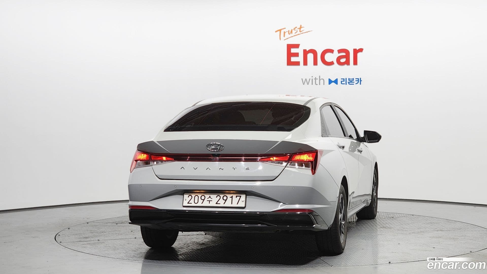 Main__Slider__Photo:AVANTE Hyundai 2021.11-3