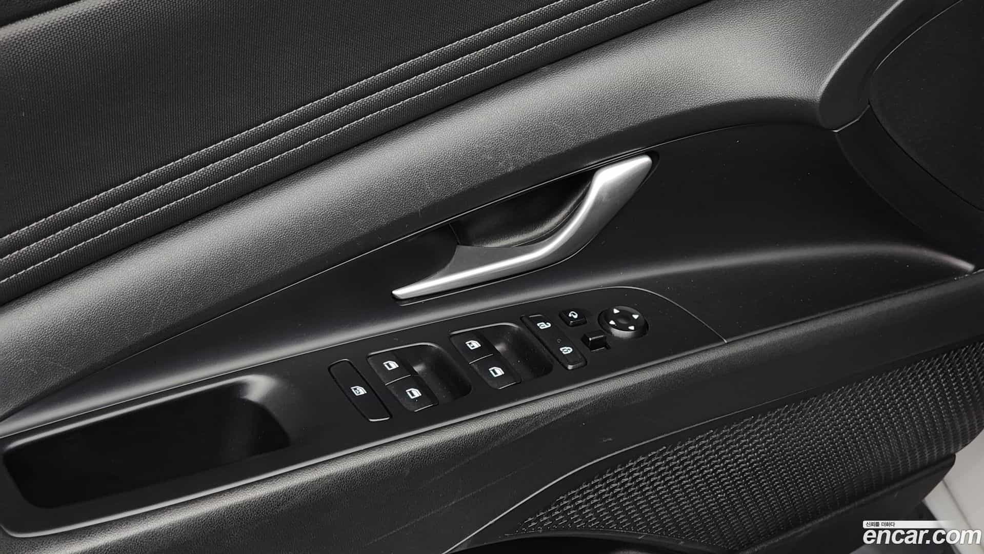 AVANTE Hyundai 2021.11-OPTION-017